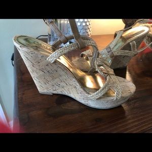 Woman’s wedge platform summer sandal